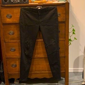 Black skinny jeans stretchy with shiny finish